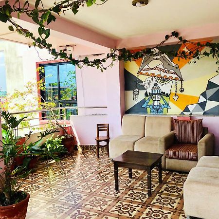 Backyard Hotel Kathmandu Bagian luar foto
