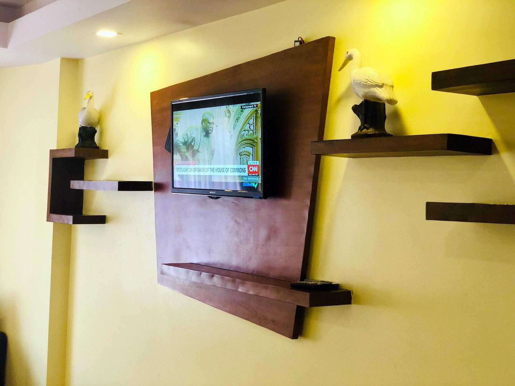 Backyard Hotel Kathmandu Bagian luar foto