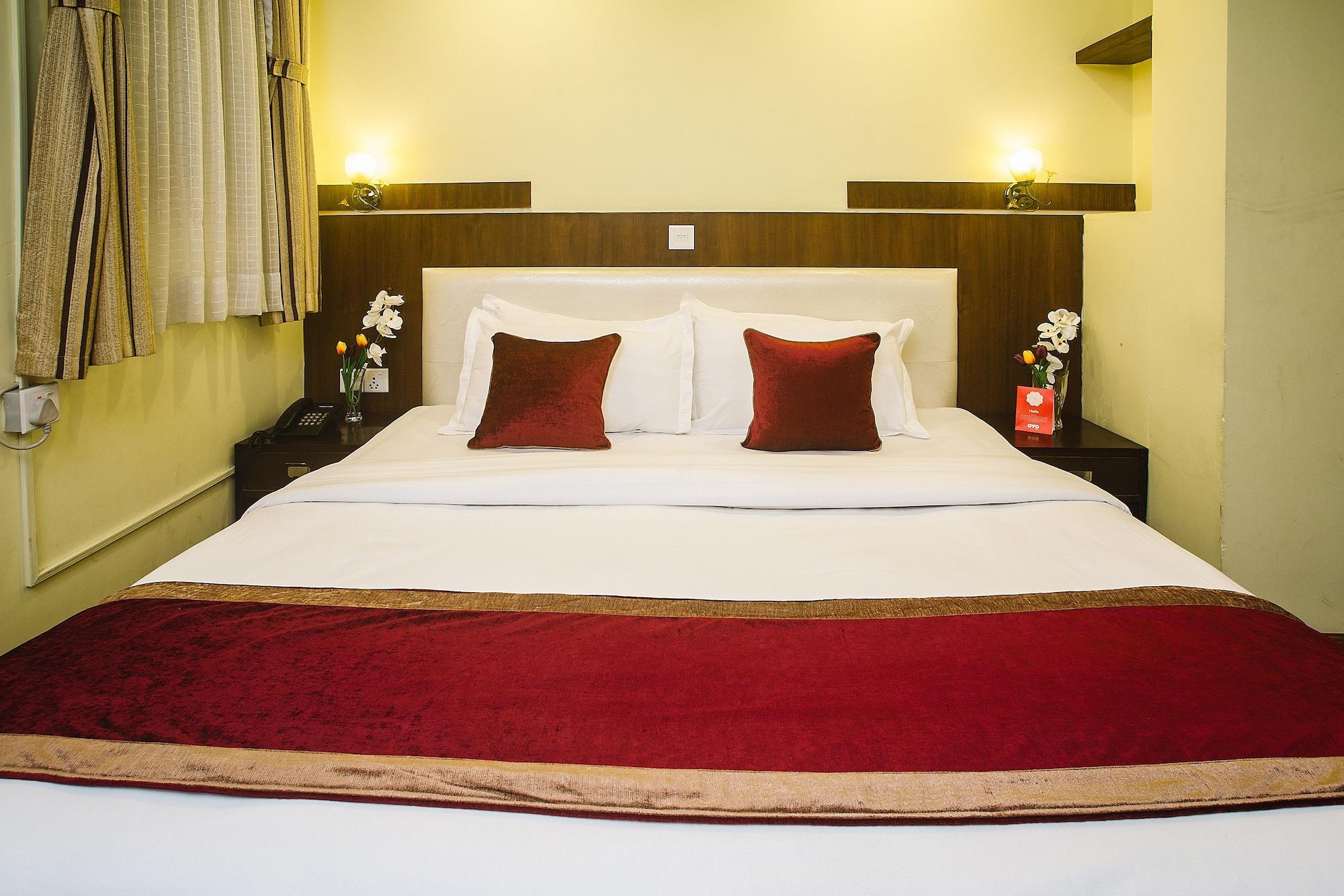 Backyard Hotel Kathmandu Bagian luar foto