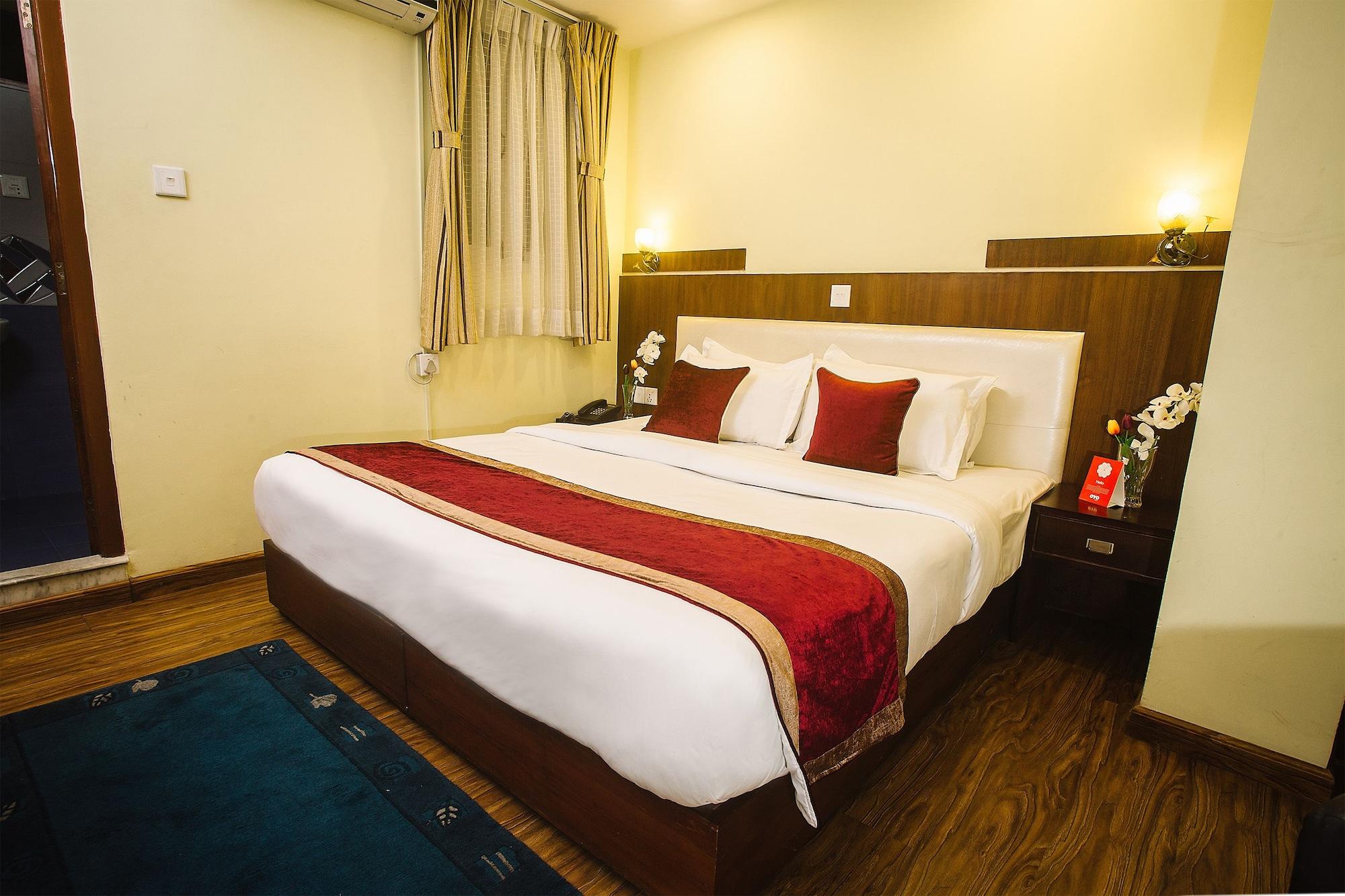 Backyard Hotel Kathmandu Bagian luar foto