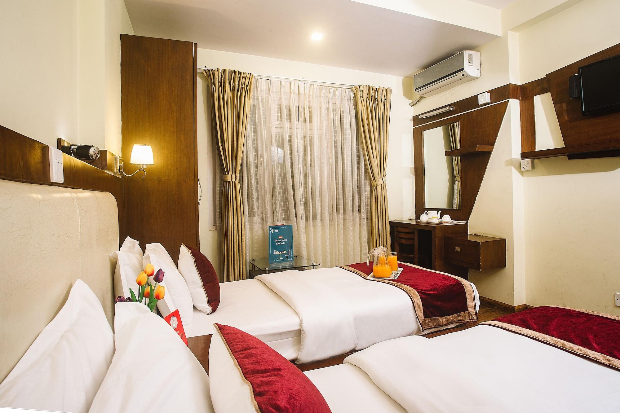 Backyard Hotel Kathmandu Bagian luar foto