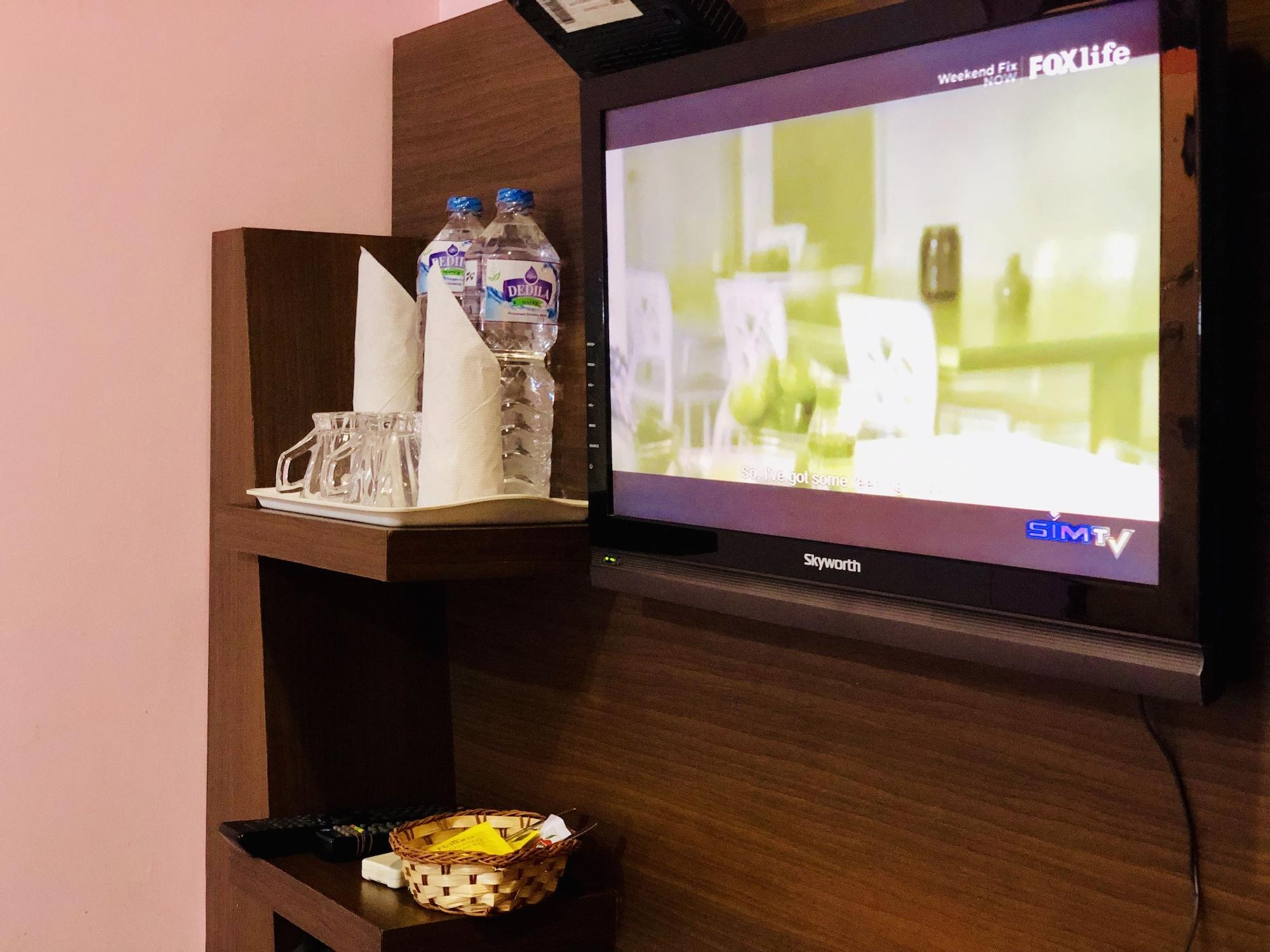Backyard Hotel Kathmandu Bagian luar foto