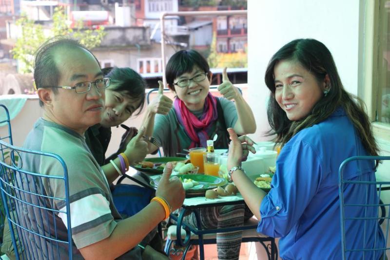 Backyard Hotel Kathmandu Bagian luar foto