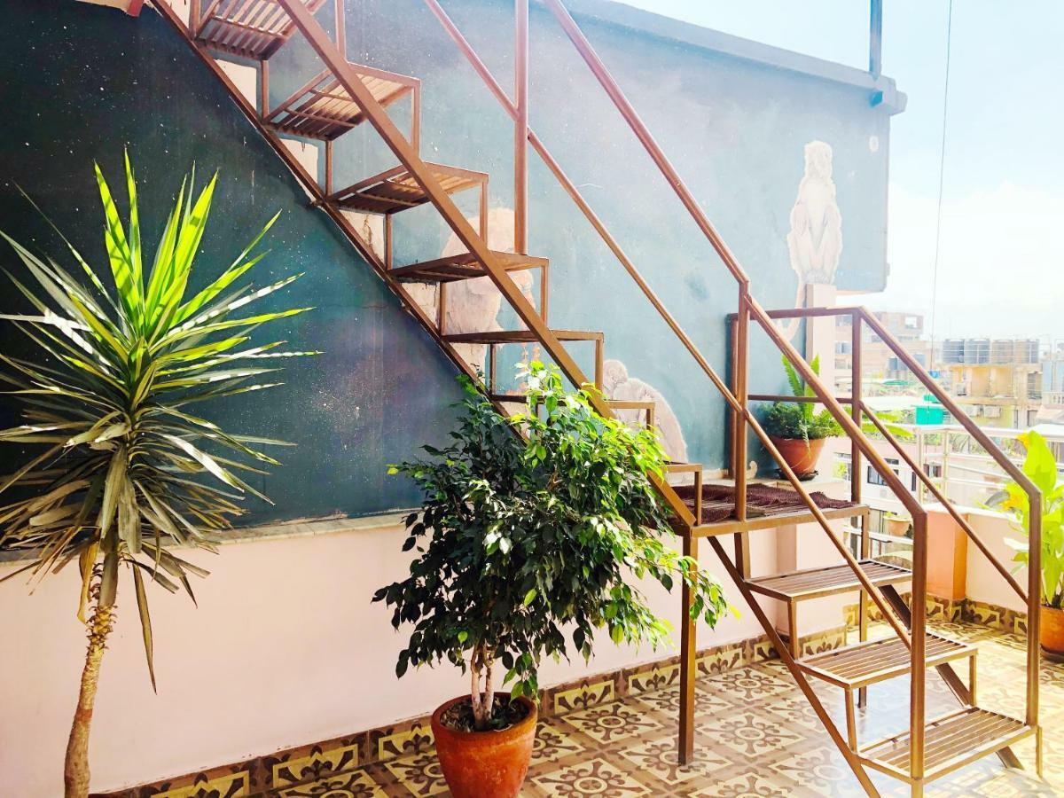 Backyard Hotel Kathmandu Bagian luar foto